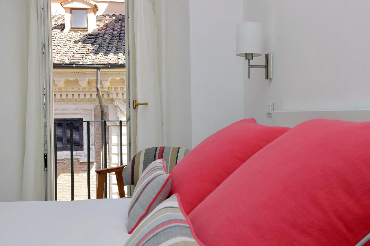 Ych-Penthouse Fiammetta A Piazza Navona Apartment Rome Bagian luar foto
